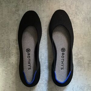 Black Square Flats